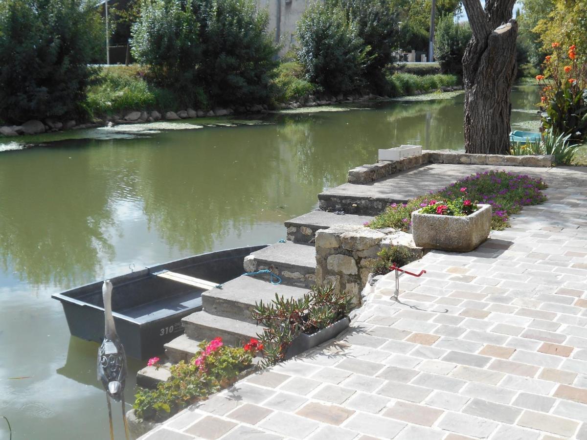 MARAIS POITEVIN pêche ,barque, vélos, wifi, linge, cheminée, cuisine La Taillee Exterior foto