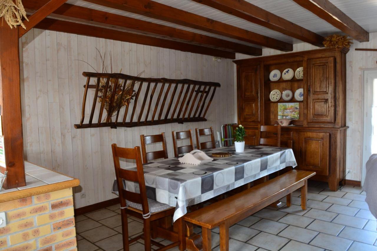 MARAIS POITEVIN pêche ,barque, vélos, wifi, linge, cheminée, cuisine La Taillee Exterior foto